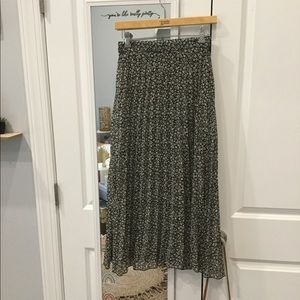 Women’s skirt